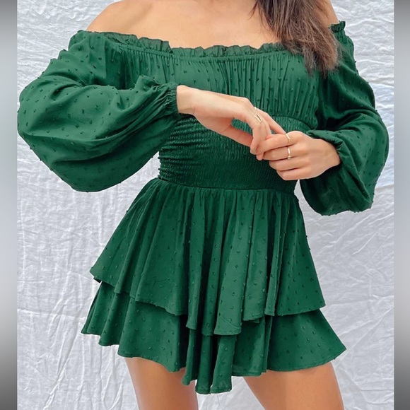 Princess Polly ONLY WORN ONCE LOVE GALORE LONG SLEEVE ROMPER GREEN - Picture 1 of 5